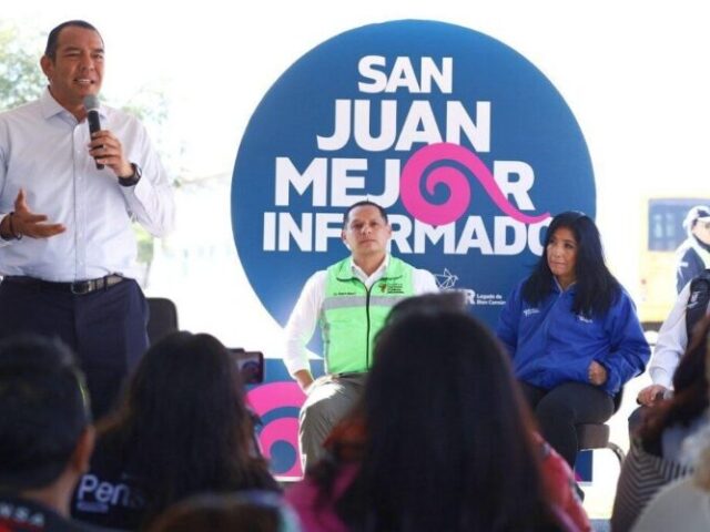Inicia gobierno de San Juan del Río rehabilitación de asfalto en avenida Universidad