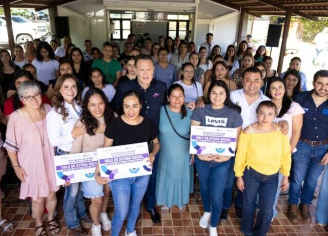 Entrega Kuri apoyos a estancias infantiles de madres trabajadoras en la Sierra
