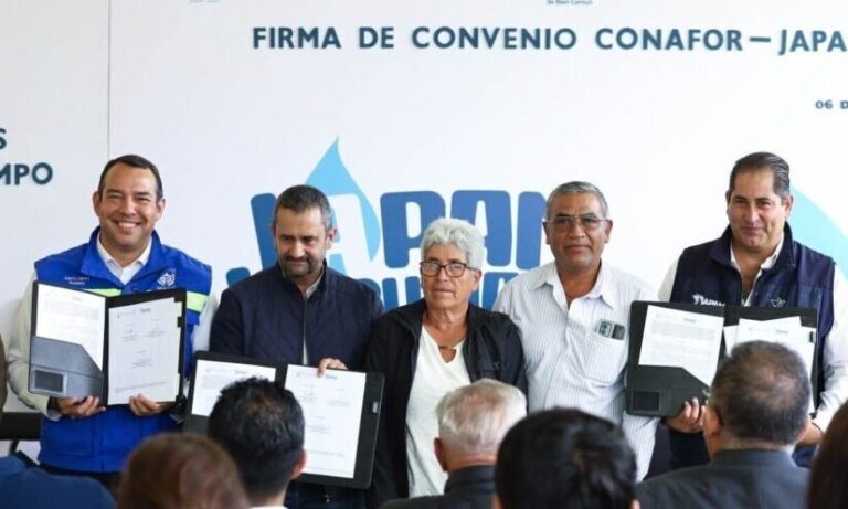 Lee más sobre el artículo Firman JAPAM y Conafor convenio en favor del medio ambiente y el agua
