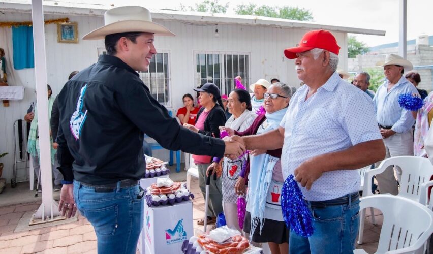 Lee más sobre el artículo 750 despensas entrega Monsalvo para familias de El Marqués en situación vulnerable