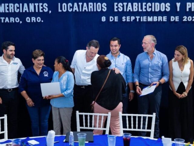 Celebró Kuri los 28 años de la Federación de Comerciantes de Querétaro