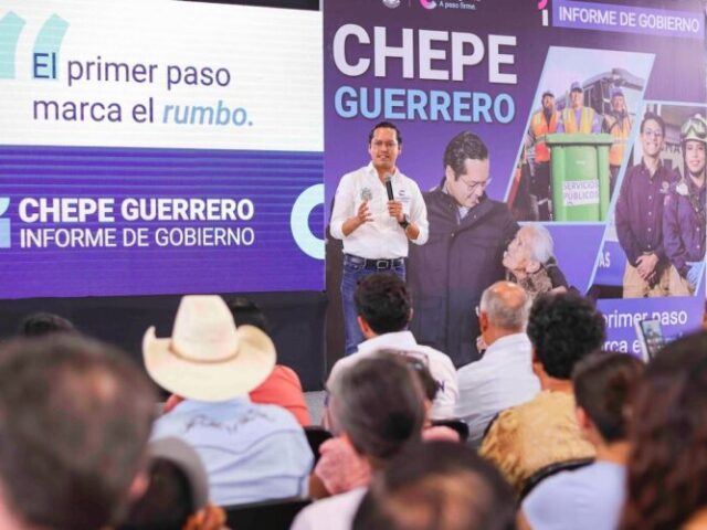 Chepe Guerrero entregó arcotecho en comunidad de Pita