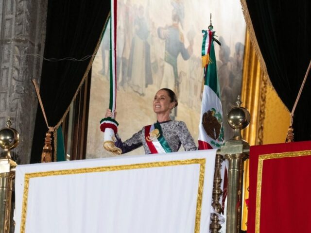 Asisten 280 mil personas al primer Grito de Independencia de Sheinbaum