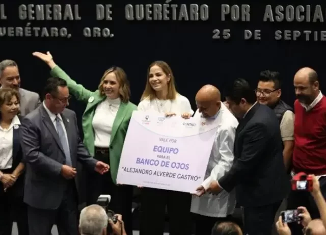 Atestigua Car Herrera entrega de equipo para el Banco de Ojos Alejandro Alverde Castro