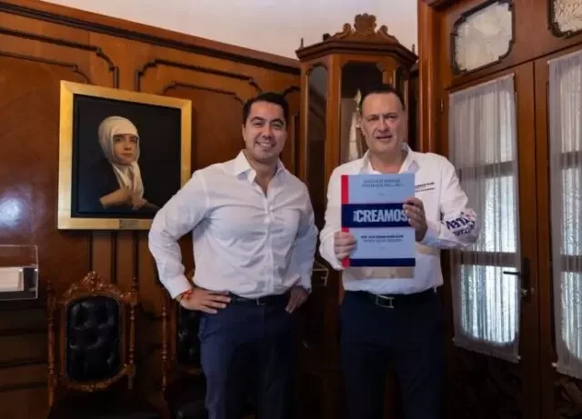 Entrega Felifer Macías primer informe al gobernador Mauricio Kuri