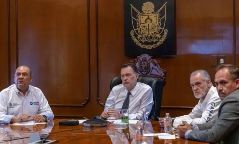 Lee más sobre el artículo Estrechan lazos gobierno del estado y Sader contra el gusano barrenador