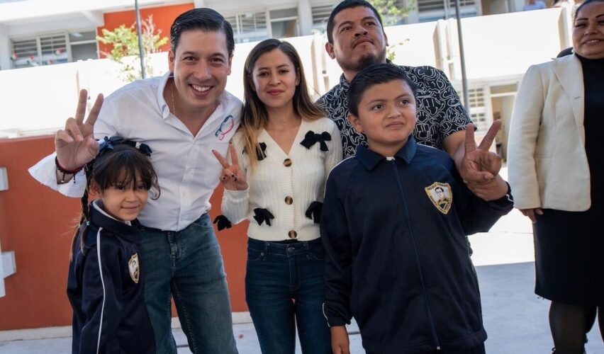 Lee más sobre el artículo Impulsa Rodrigo Monsalvo obras históricas en El Marqués: educación, deporte y servicios