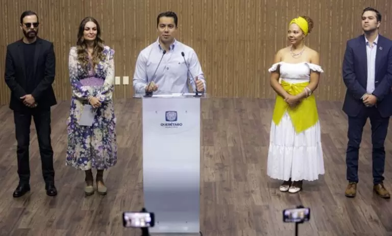 Lee más sobre el artículo Presenta Felifer Macías el XVII Festival de Comunidades Extranjeras 2025