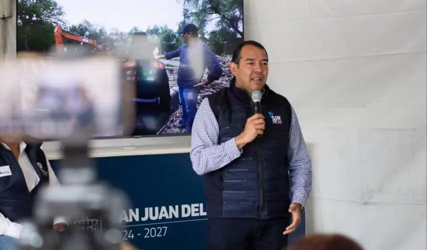 Lee más sobre el artículo Reconoce Roberto Cabrera a personal municipal por labor durante lluvias y crecida de río San Juan