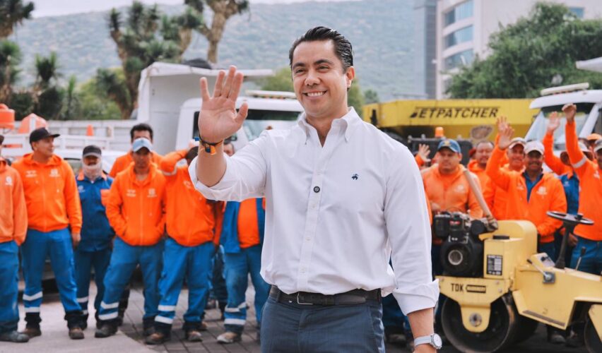 Lee más sobre el artículo Anuncia Felifer Macías respuesta inmediata a baches con Mega Estrategia para Rehabilitar Vialidades