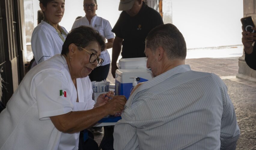 Lee más sobre el artículo Arranca campaña de vacunación de Temporada Invernal 2025-2026