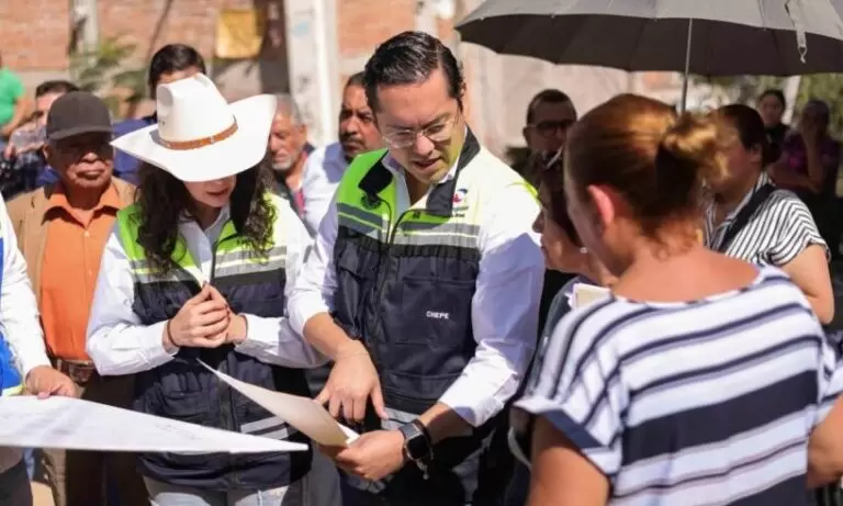 Lee más sobre el artículo Chepe Guerrero supervisa la construcción de la red de alcantarillado pluvial en la colonia Vista Hermosa