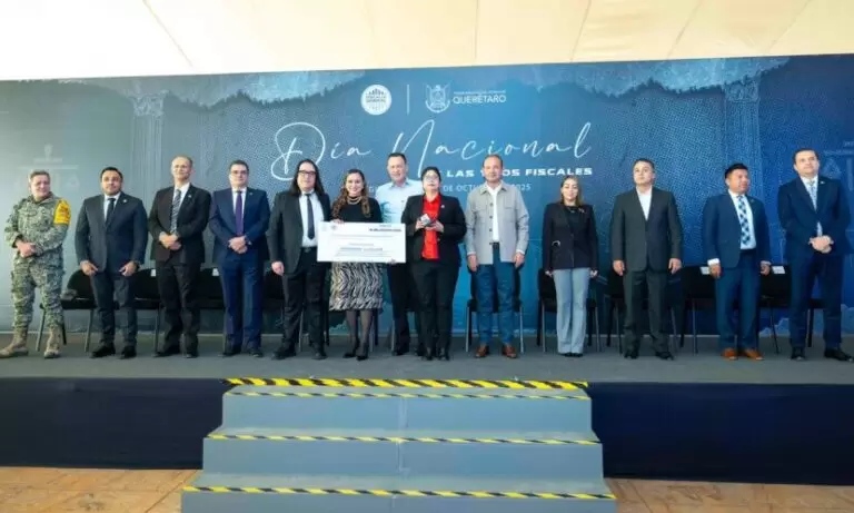 Lee más sobre el artículo Encabeza Kuri ceremonia de conmemoración por Día Nacional de las y los Fiscales