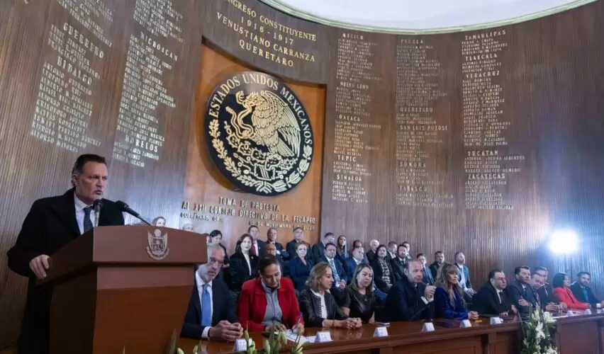 Lee más sobre el artículo Encabeza Kuri toma de protesta al nuevo consejo de la Fecapeq
