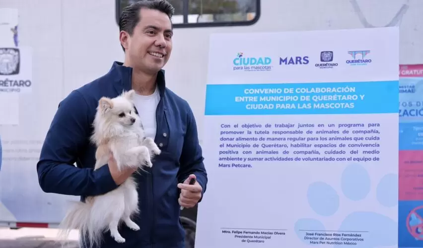 Lee más sobre el artículo Firma Felifer Macías convenio entre municipio de Querétaro y Mars Petcare México