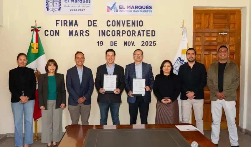 Lee más sobre el artículo Monsalvo firma convenio para fortalecer bienestar animal en El Marqués