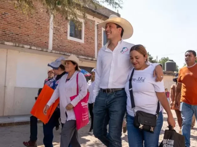 Monsalvo entregó obras por más de 14 mdp en El Paraíso y Guadalupe La Venta