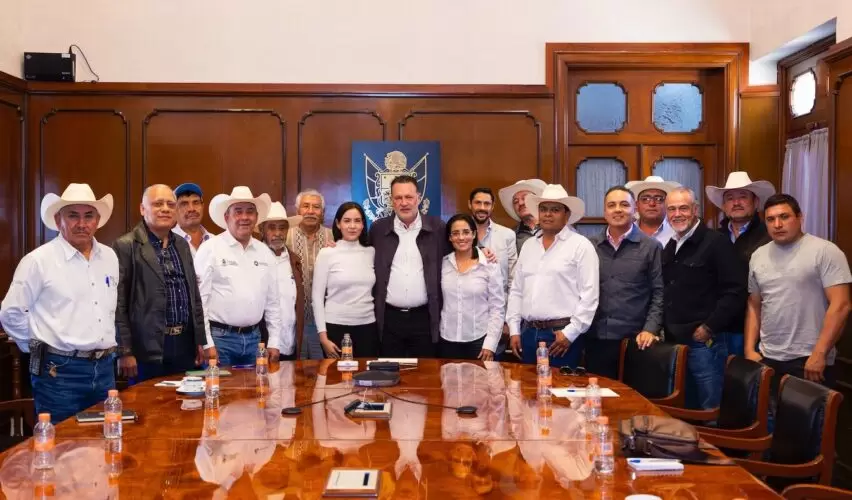 Lee más sobre el artículo Se reunió Kuri con productores de maíz