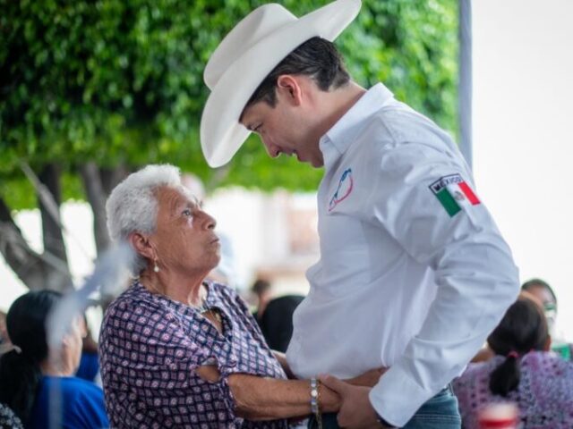 Rodrigo Monsalvo, el mejor alcalde de Querétaro, según encuesta Mitofsky