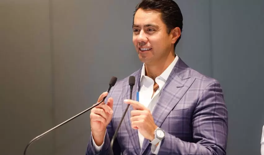 Lee más sobre el artículo Sin información oficial sobre posible intervención de puente de Bernardo Quintana por tren México-Querétaro