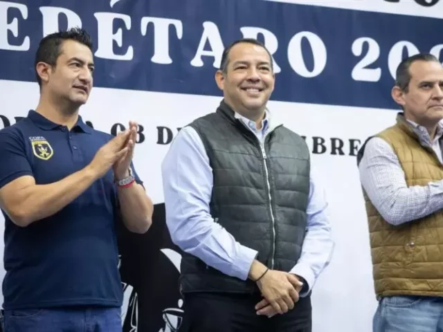 Inaugura Roberto Cabrera “Concurso Nacional de Escoltas de Bandera y Bandas de Guerra, Copa Querétaro 2025”