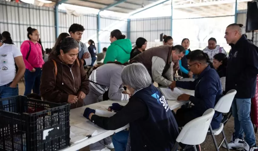 Lee más sobre el artículo Entrega municipio de San Juan del Río pintura del Programa “Color para un Mejor San Juan”