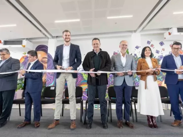 Inaugura Kuri ampliación de planta D´Gari y Rexal del Dr. Oetker México