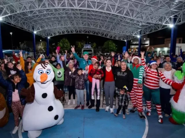 Rodrigo Monsalvo encabeza festival navideño del DIF municipal en Los Héroes