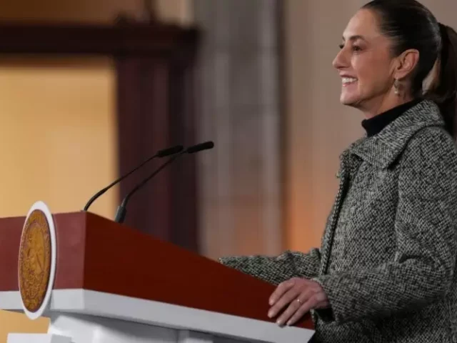 Reconoce presidenta Sheinbaum a migrantes como heroínas y héroes de la patria