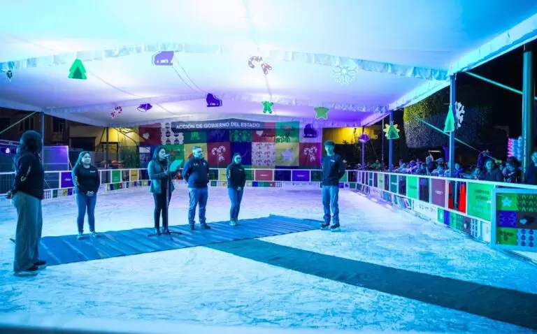 Lee más sobre el artículo Inauguran pista de hielo en SJR del Festival Alegría Contigo 2025