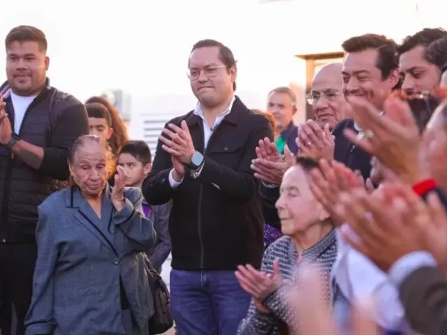 Chepe Guerrero entregó rehabilitación de 11 calles en Los Olvera