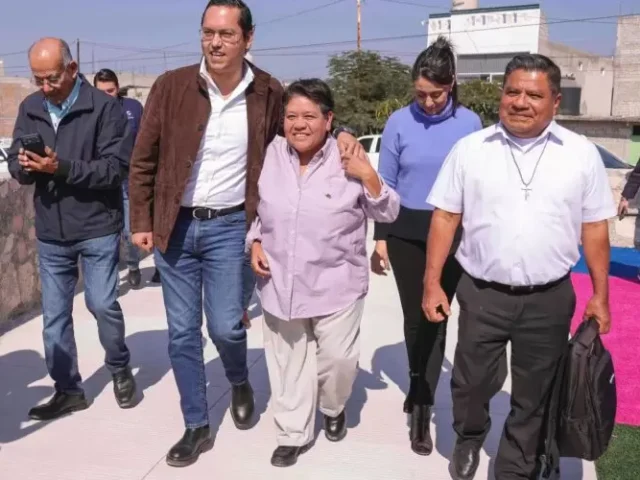Chepe Guerrero inaugura el parque de la colonia Valle Dorado 2000