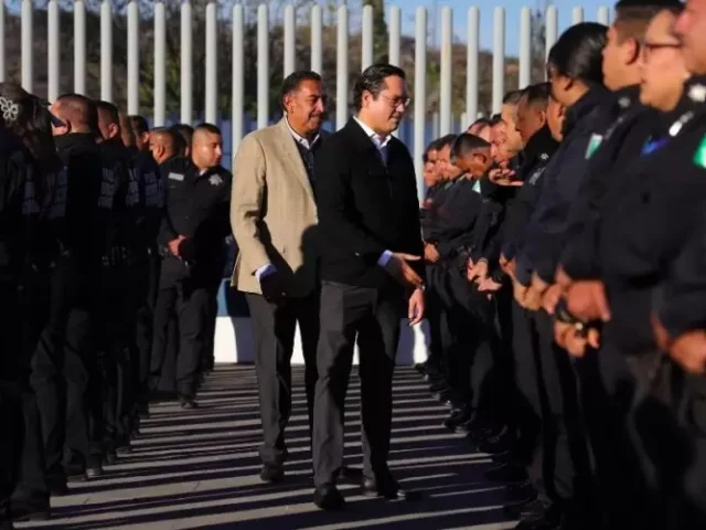 Chepe Guerrero anuncia incremento salarial del 16 % para policías de Corregidora