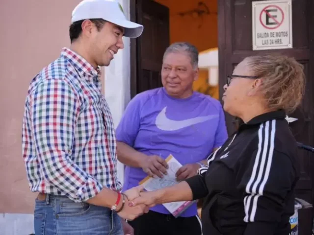 Socializa Felifer Macías acciones y ajustes viales por obra del tren México-Querétaro