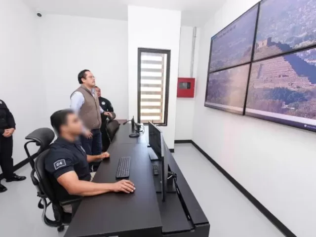 Inaugura Chepe Guerrero Subcomandancia Santa Bárbara C2