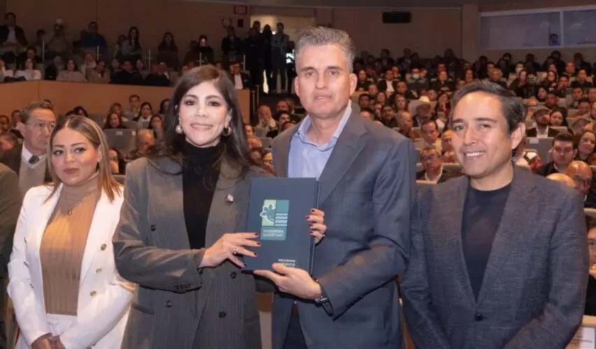 Lee más sobre el artículo Entrega Consejo Consultivo del Agua el Programa Hídrico de Querétaro a la CEA