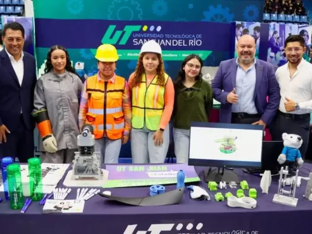 Inaugura rector de la UT San Juan Feria de Universidades