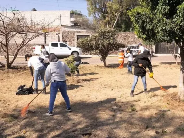 Realiza gobierno de El Marqués jornada comunitaria en San Isidro Miranda
