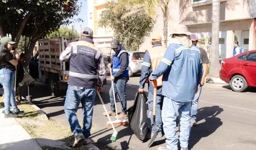 Lee más sobre el artículo Realizan dependencias de El Marqués Jornada de Limpieza en La Pradera