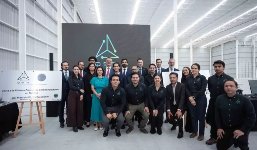 Lee más sobre el artículo Recorren Kuri y Ebrard primera fábrica QSM Semiconductores en México