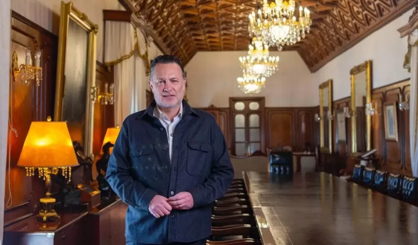 Lee más sobre el artículo Kuri exhorta al Congreso federal a regular redes sociales para menores de edad