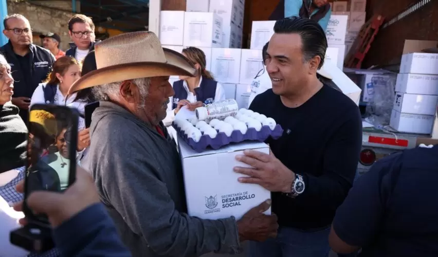 Lee más sobre el artículo Supervisa Luis Nava entrega de canastas alimentarias en El Marqués