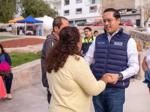 Chepe Guerrero inauguró parque Fraternidad en colonia Valle Arboledas