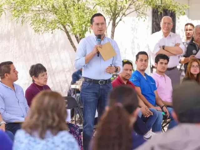 Chepe Guerrero se reunió con vecinos del fraccionamiento La Vida