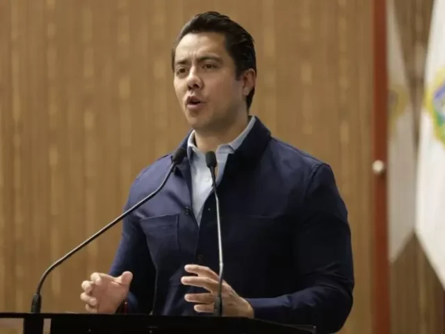 Encabeza Felifer Macías conversatorio para fortalecer la seguridad en Querétaro