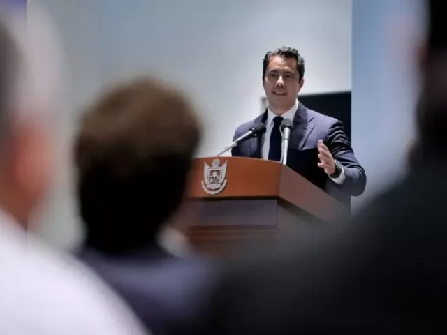 Aquí en Querétaro hay seguridad, orden y damos certeza jurídica a las inversiones: Felifer Macías