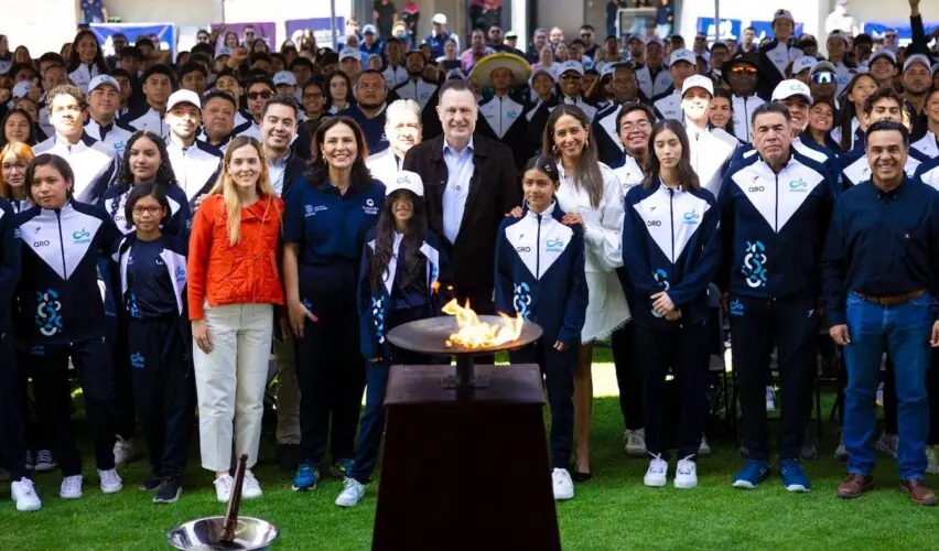 Lee más sobre el artículo Abanderó Kuri a delegación queretana rumbo a Olimpiada Nacional Conade 2026