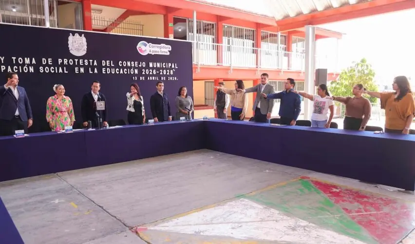 Lee más sobre el artículo Chepe Guerrero tomó protesta a Consejo de Participación Social en la Educación