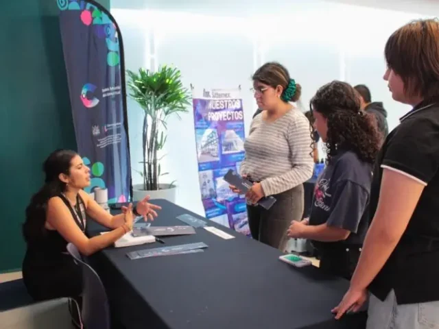 Corregidora da más de 23 mil servicios de salud, educación, empleo y cultura a jóvenes
