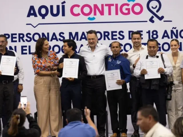 Encabezó Kuri graduación de bachillerato del programa Contigo nadie se quede atrás